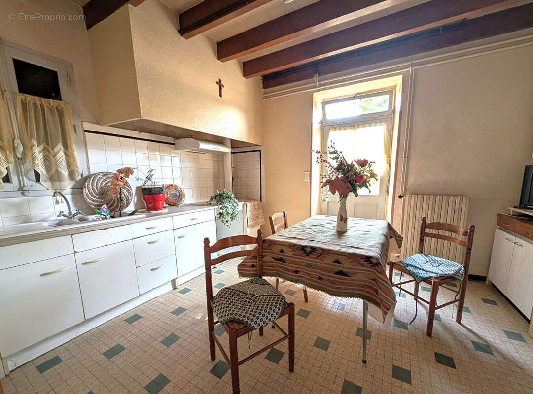 Maison à SAINT-ANTONIN-NOBLE-VAL