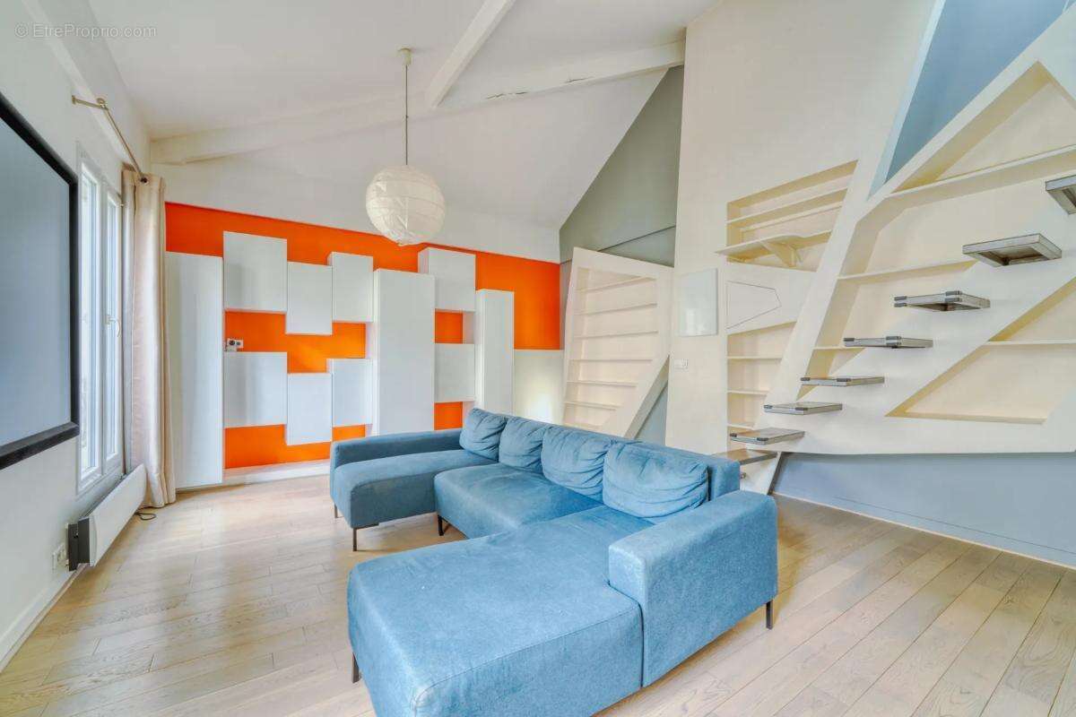 Appartement à PARIS-18E