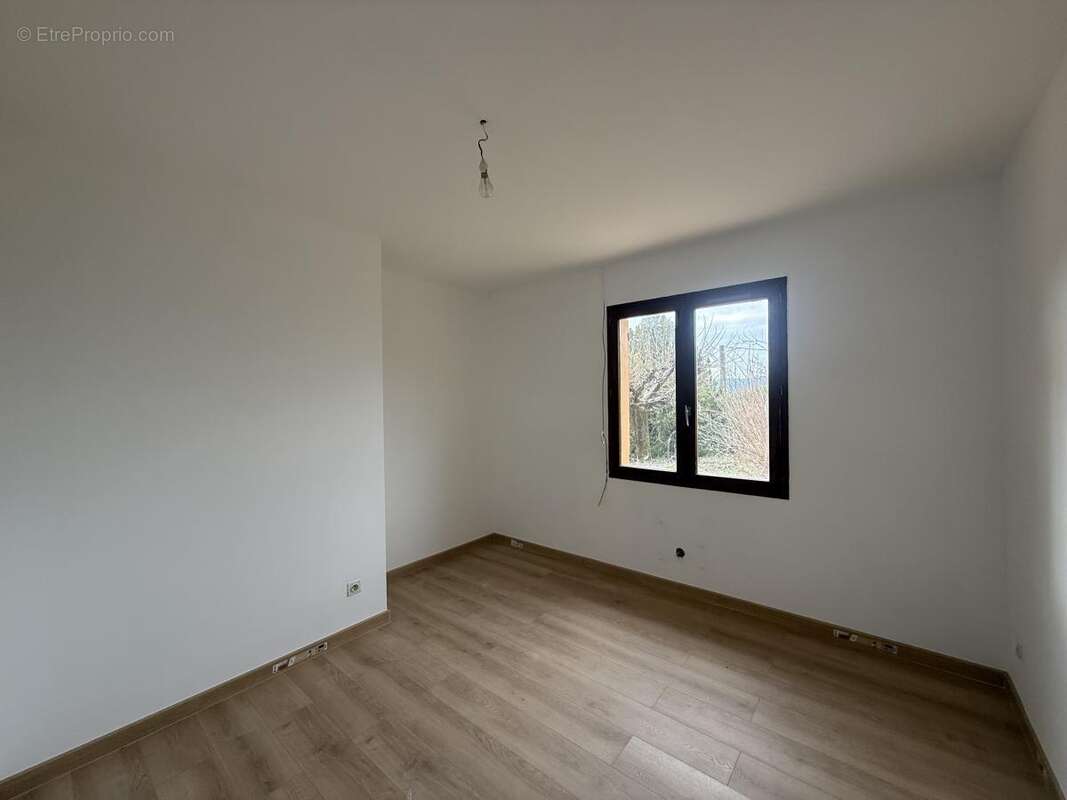 Maison 90 m² à Allex  - photo 8