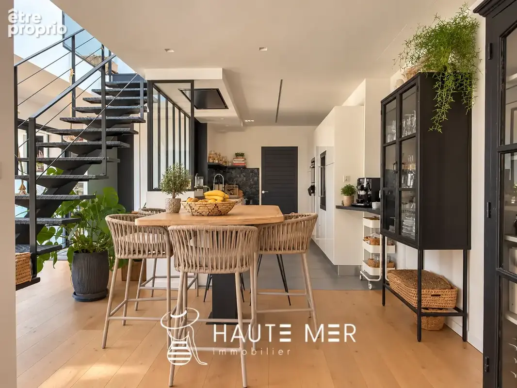 CASSIS — Une parenthèse contemporaine au cœur de la ville - photo 6