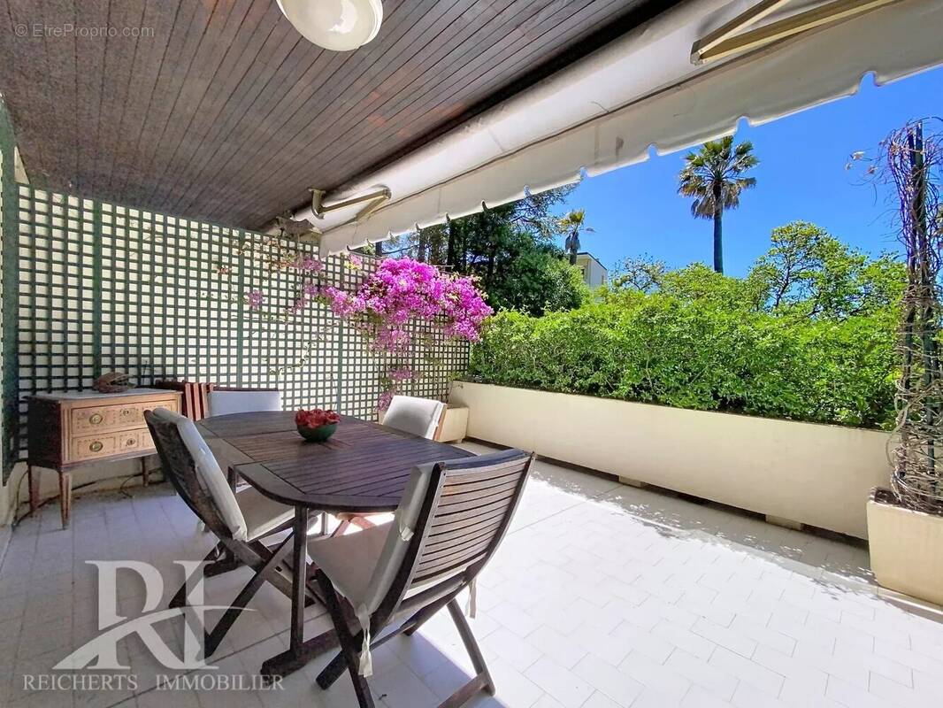Appartement à CANNES