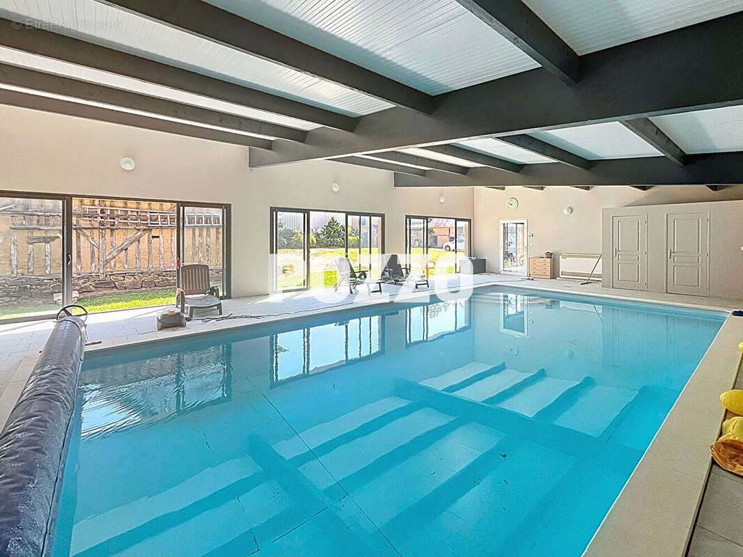 A VENDRE : Corps de ferme rénové alliant confort et modernité 137 m² - photo 5