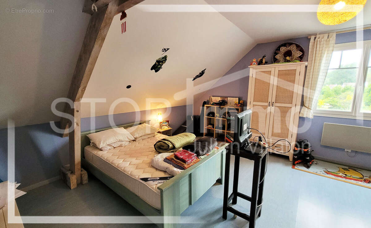 Maison à ESTREELLES