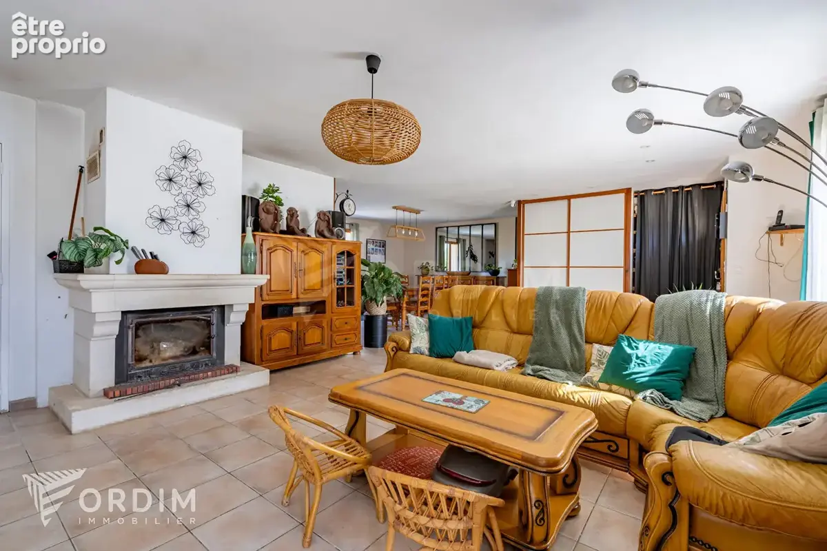 Maison TYPE 5 PARLY  89240 - PLAIN-PIED - séjour 75m²  lumineux - photo 2