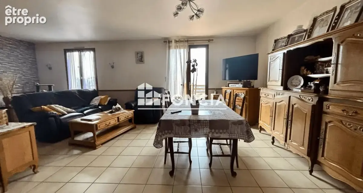 3 chambres, 1000m2 de terrain, garage et atelier - photo 4