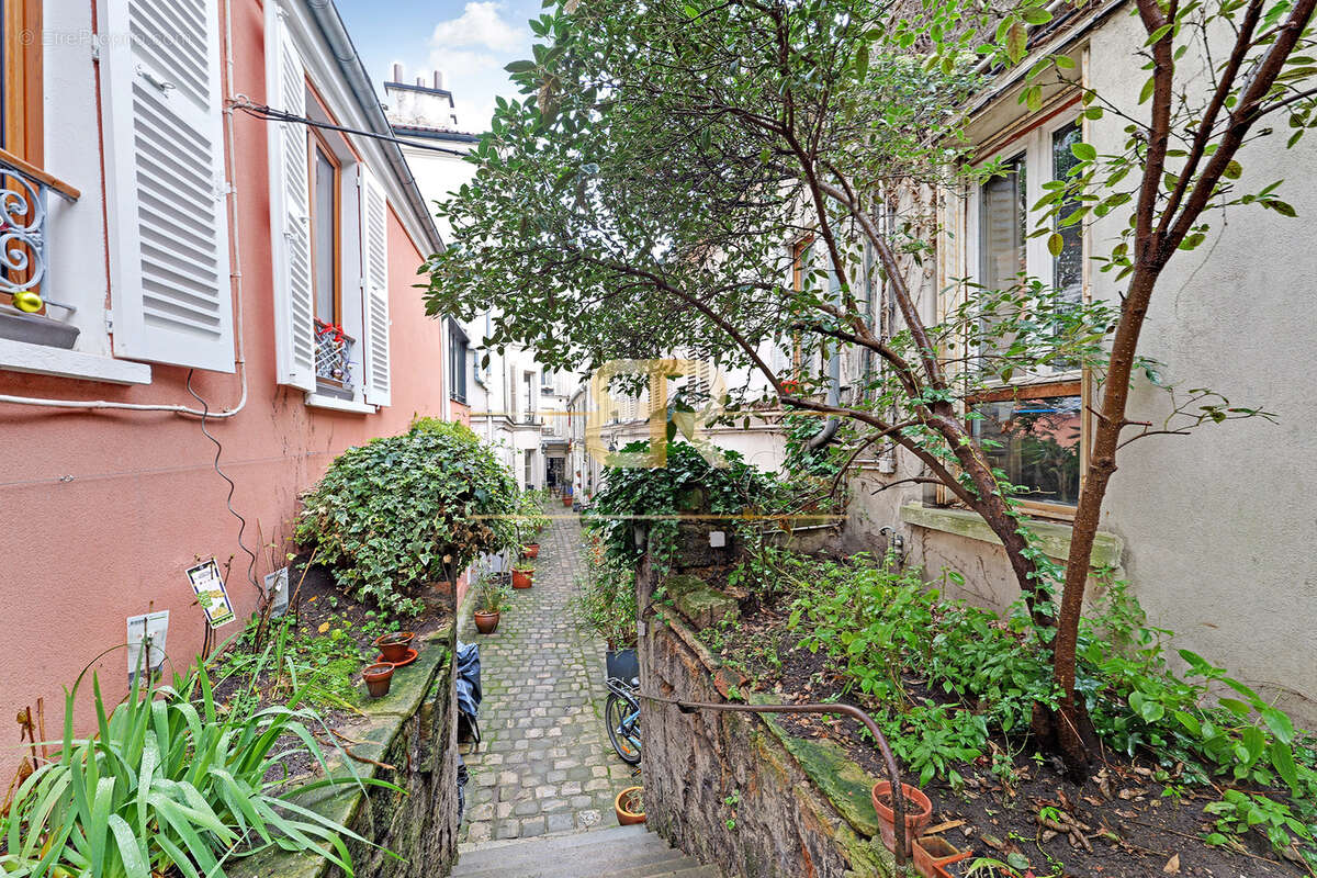 Appartement à PARIS-20E