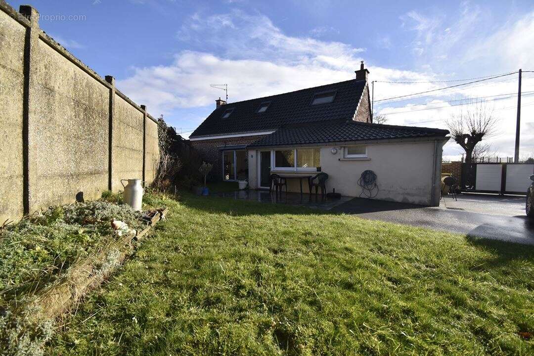 Maison à SERANVILLERS-FORENVILLE