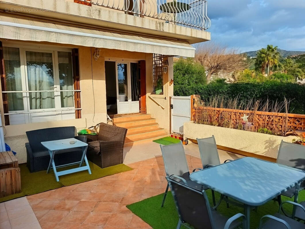 Appartement à BORMES-LES-MIMOSAS