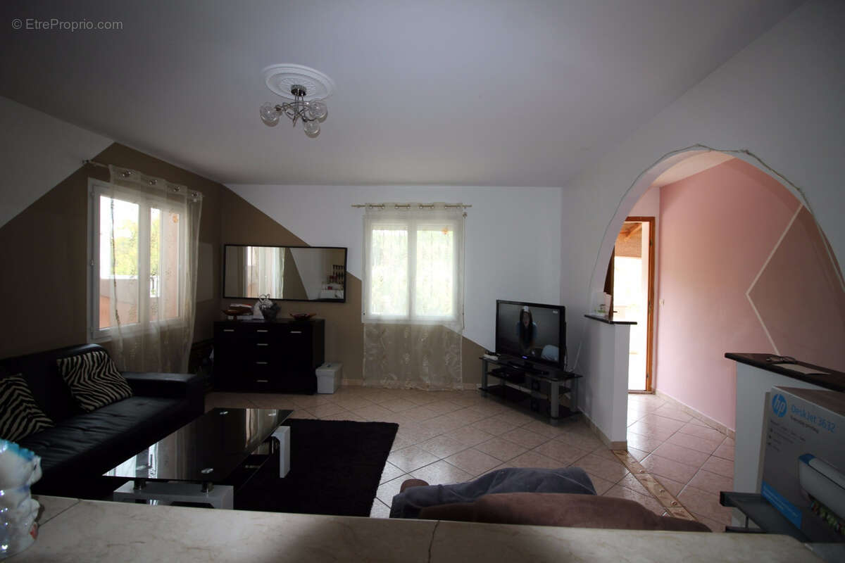 Maison de 210 m2. Terrain de 860 m2. - photo 17