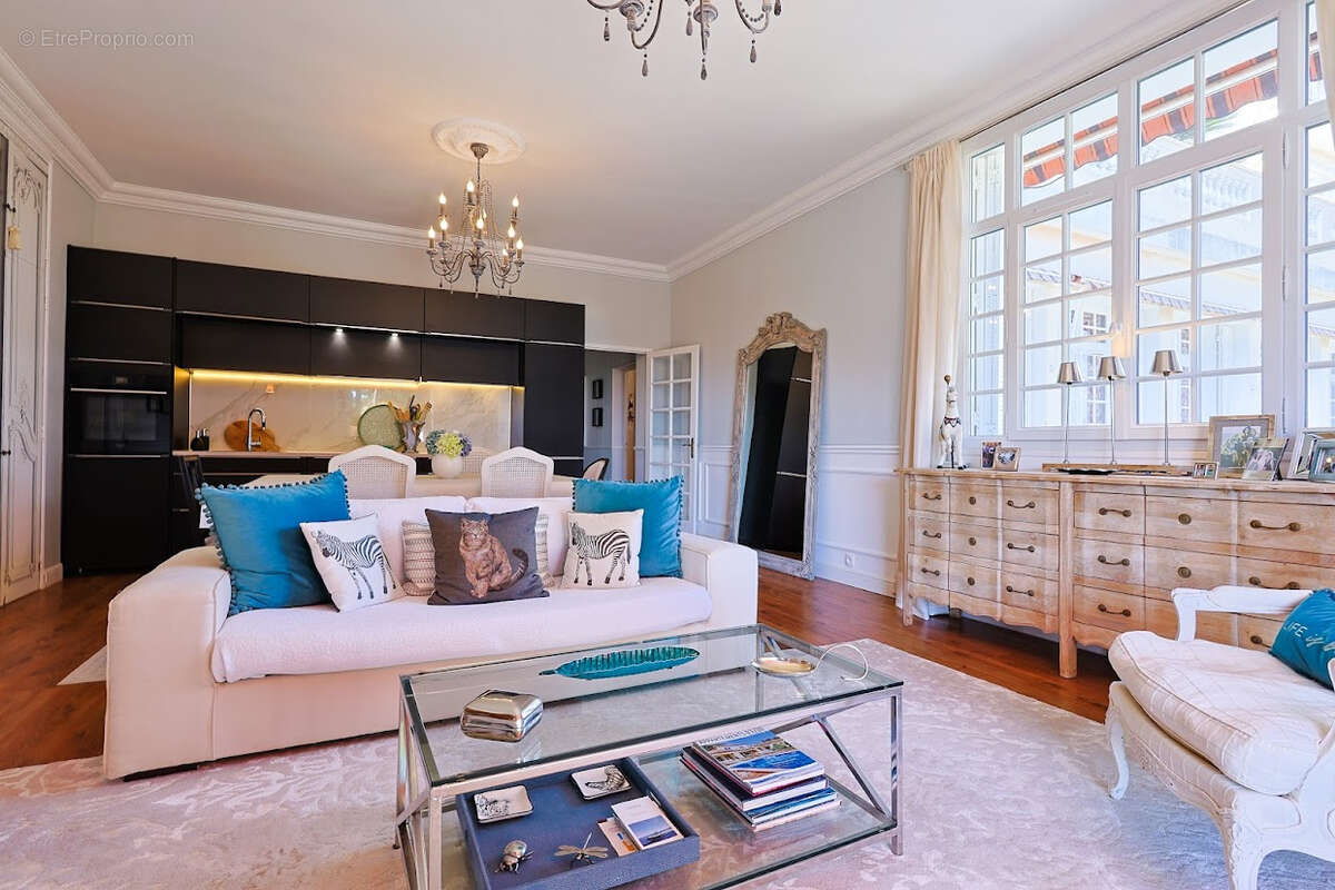 Appartement à HYERES