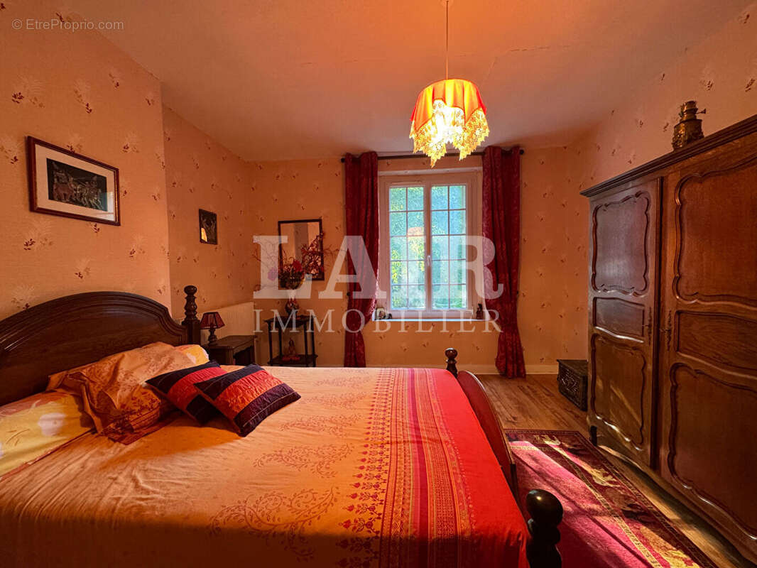 Maison à MOULINS-LA-MARCHE