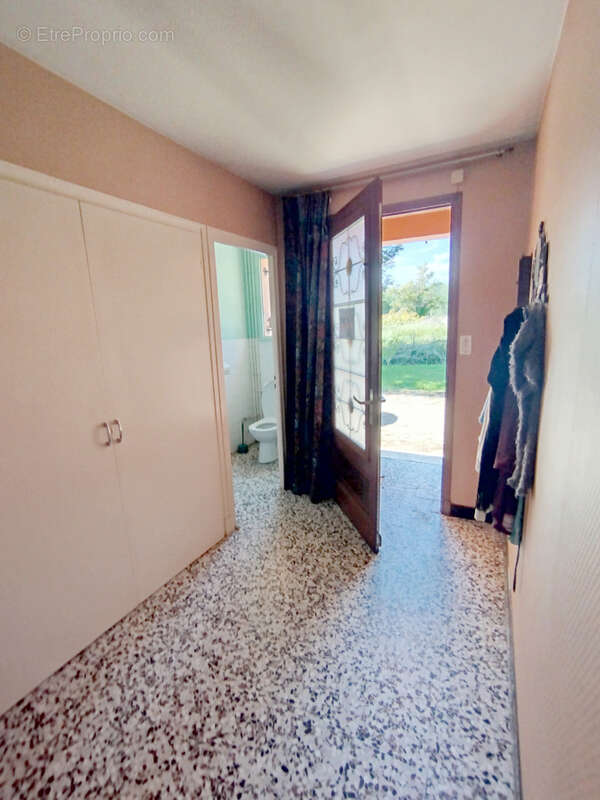 Maison à SAINT-TRIVIER-DE-COURTES