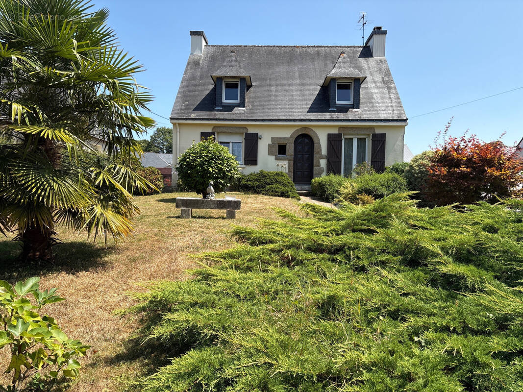 Maison à PLUVIGNER