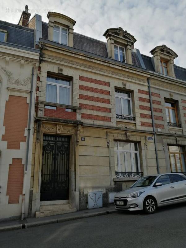 Maison à SAINT-QUENTIN