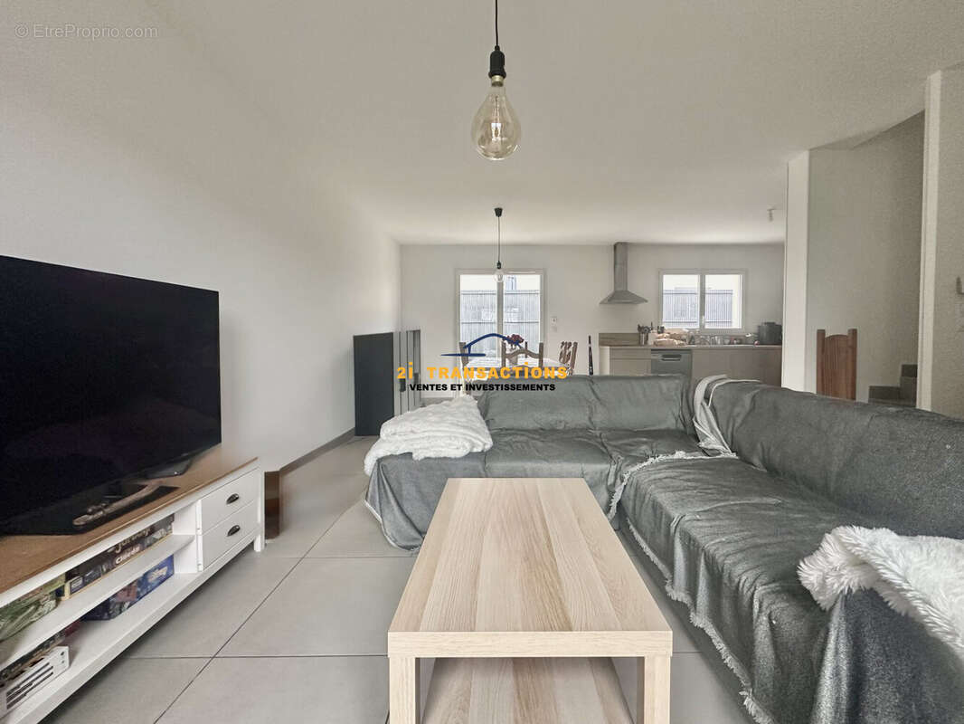 Maison à LA GRAND-CROIX