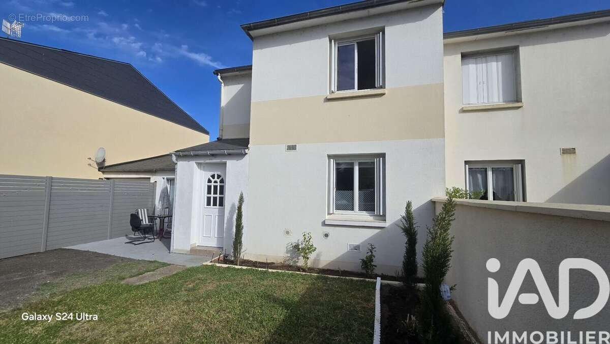 Photo 2 - Maison à SAINT-AMAND-MONTROND