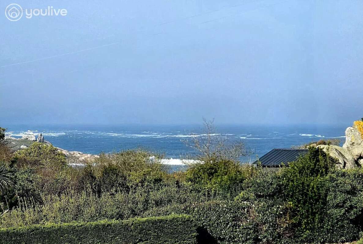 Maison à PLOUGUERNEAU