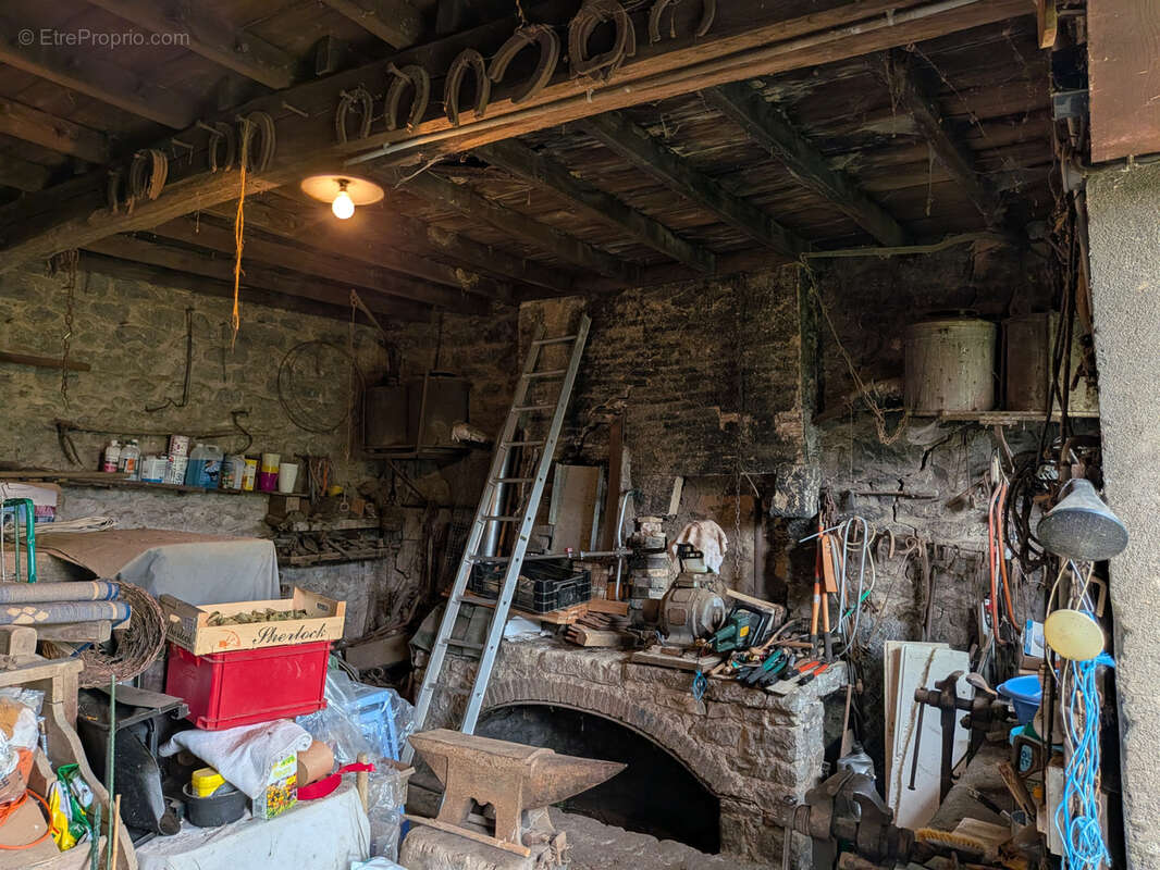Maison à TINTURY