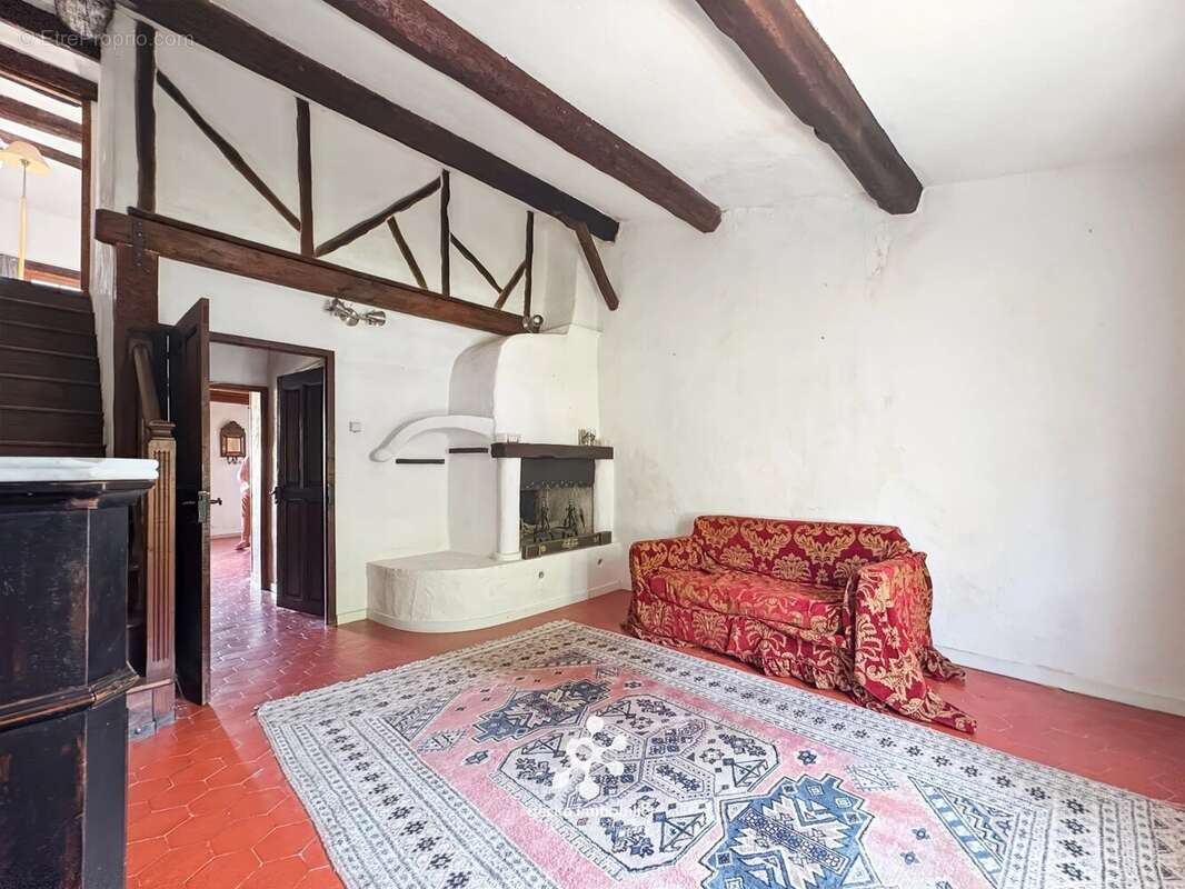 Appartement à ENTREVAUX