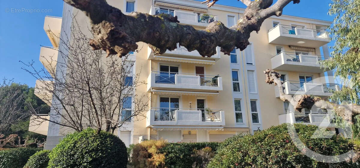 Appartement à HYERES