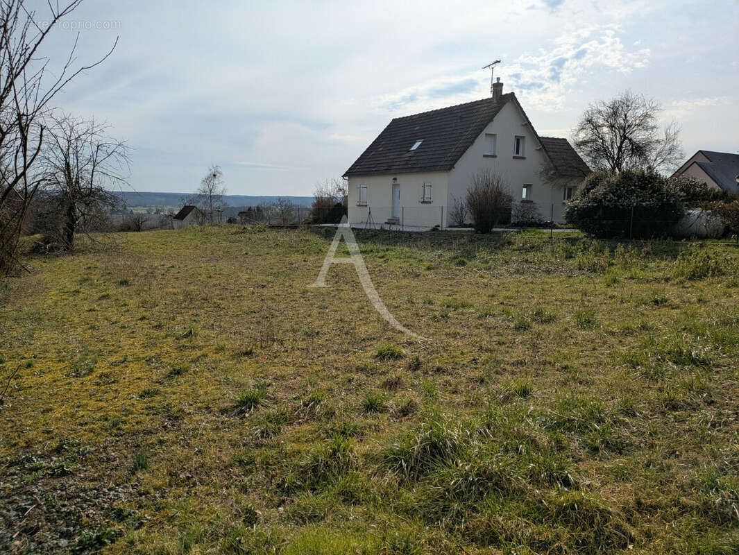 Terrain à ONZAIN