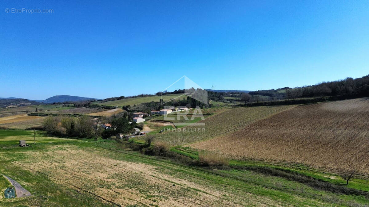 Terrain à AJAC