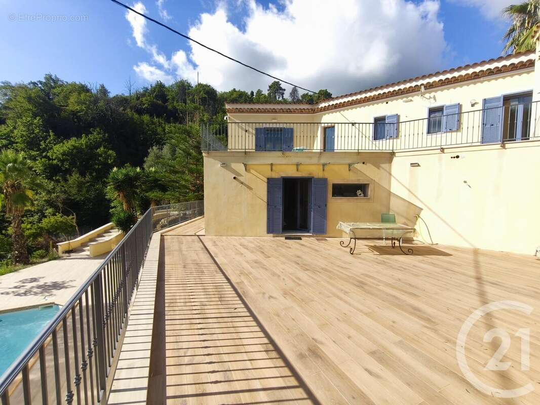 Maison à SAINTE-AGNES