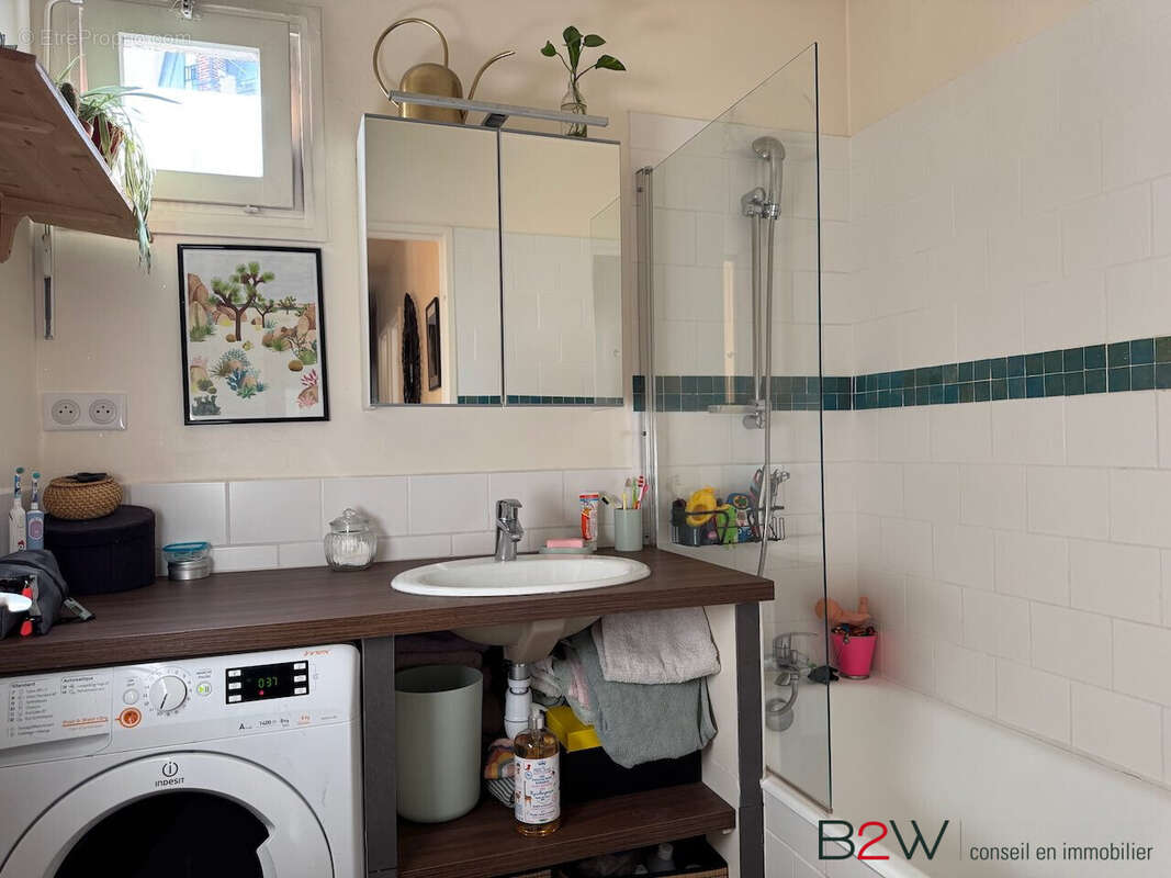 Appartement à PARIS-18E