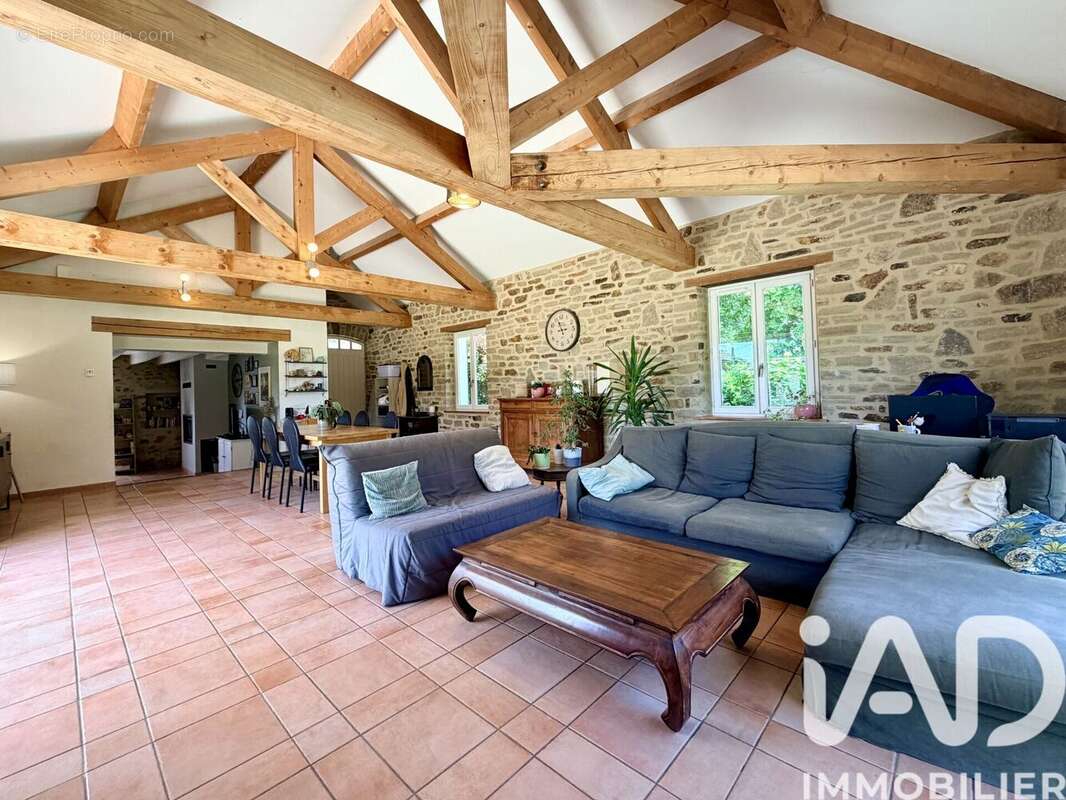 Photo 9 - Maison à SAINT-LEONARD-DE-NOBLAT
