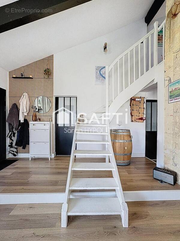 Photo 1 - Maison à FARGUES-SAINT-HILAIRE