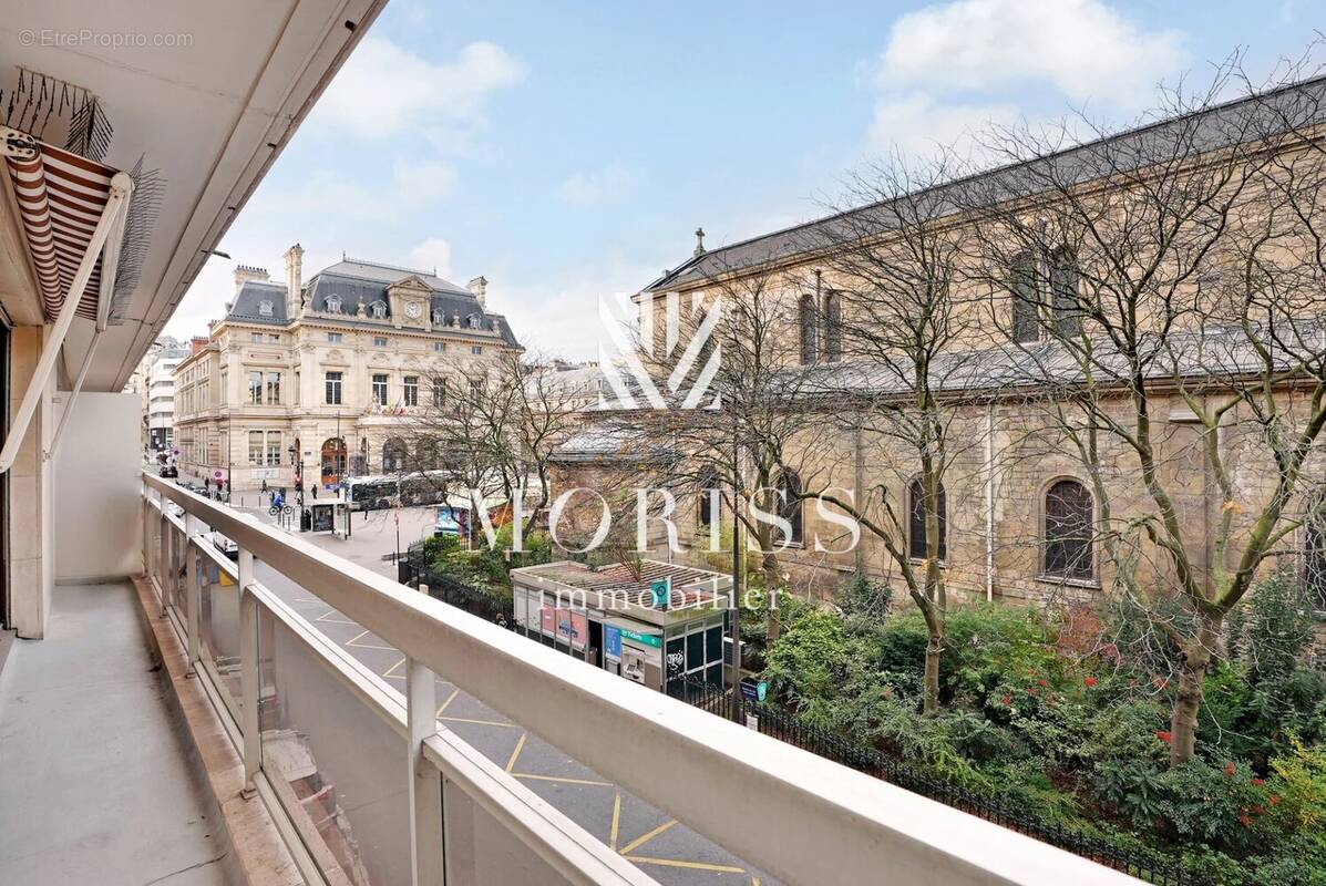 Appartement à PARIS-18E