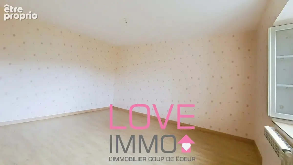 Maison avec de nombreuses dépendances et 18000 m2 de parcelle - photo 9