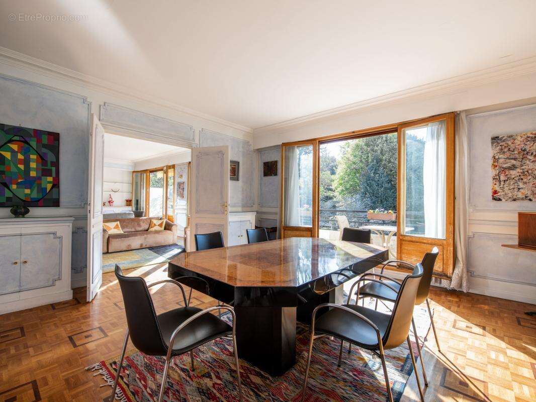 Appartement à BOUGIVAL