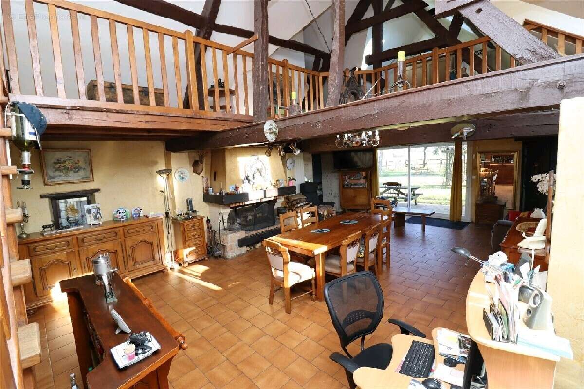 Maison à LONGNY-AU-PERCHE