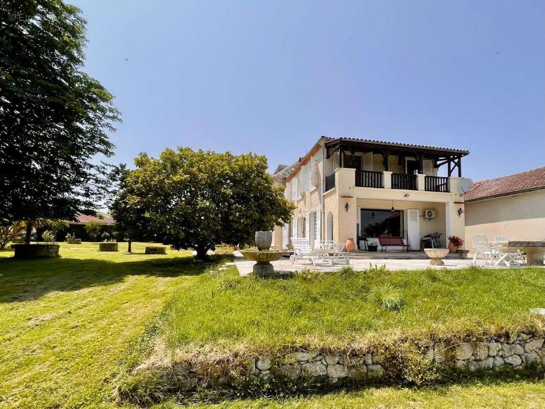 Maison à MIELAN