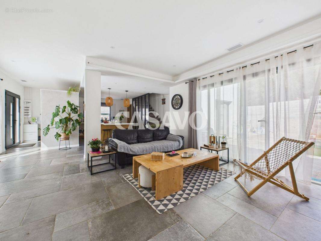 Maison à TRANS-EN-PROVENCE