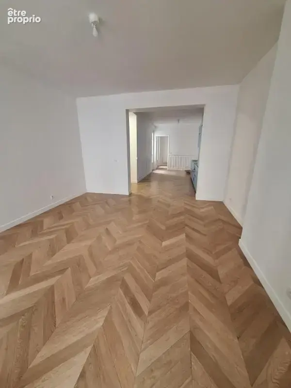 Bien exceptionnel rue d'Assas refait à neuf - photo 2