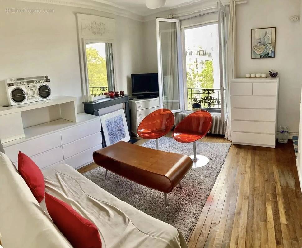 Appartement à PARIS-15E