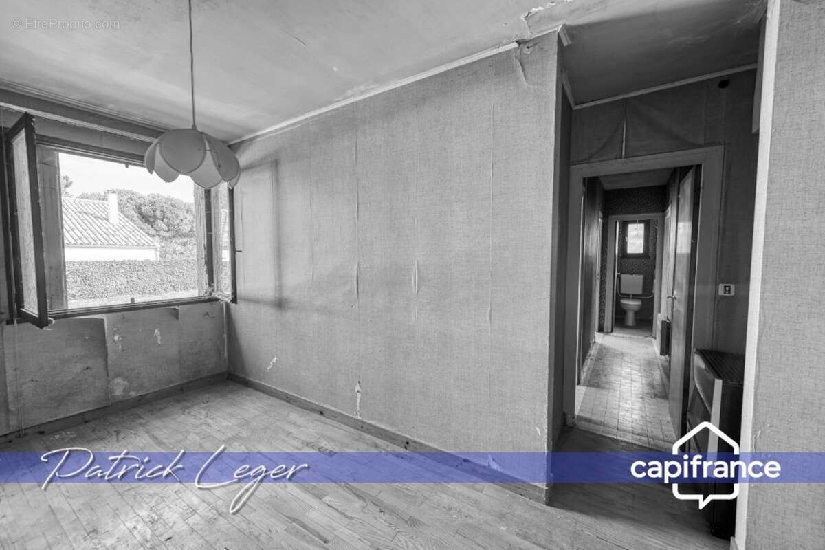 SAINT MARTIN DE RE (17), maison à rénover de 95 m² sur terrain de plus de 730m² en zone UB - photo 12