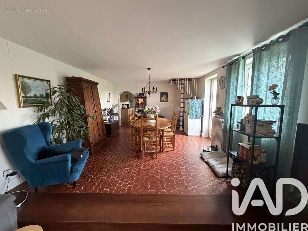 Photo 2 - Maison à VENABLES