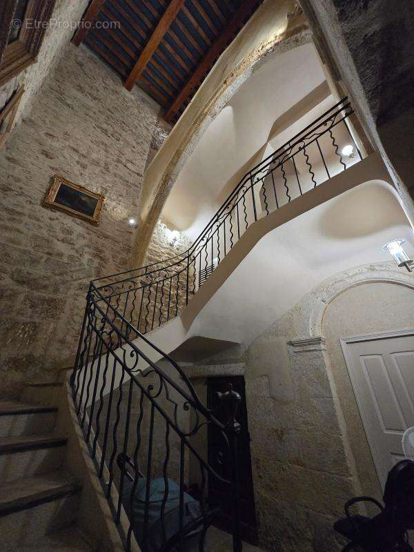 Appartement à LAMBESC
