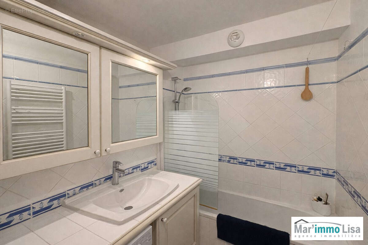 Appartement à MALLEMORT