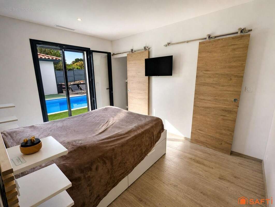 Photo 7 - Maison à NIMES