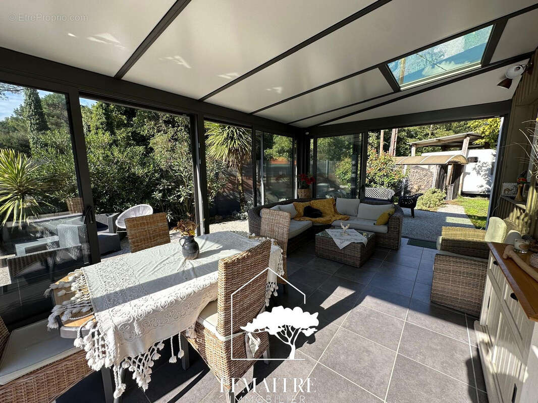 Maison à LES MATHES