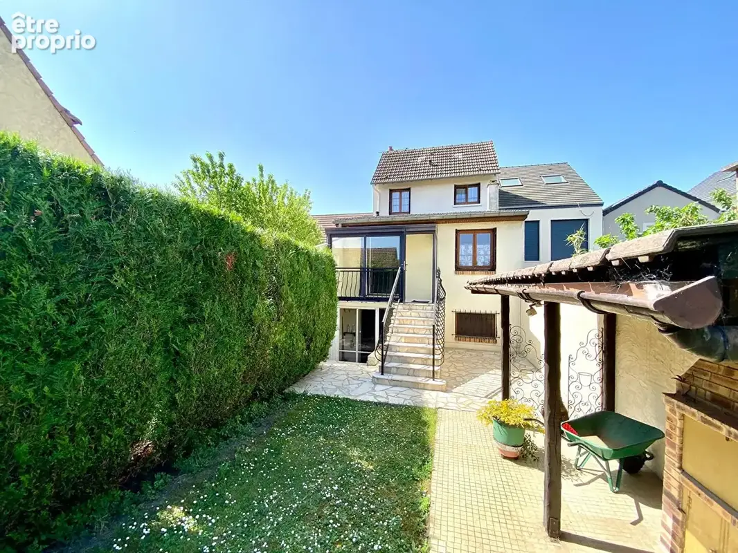 LA PLAINE, maison 3 chambres, 618 m² de terrain - photo 2
