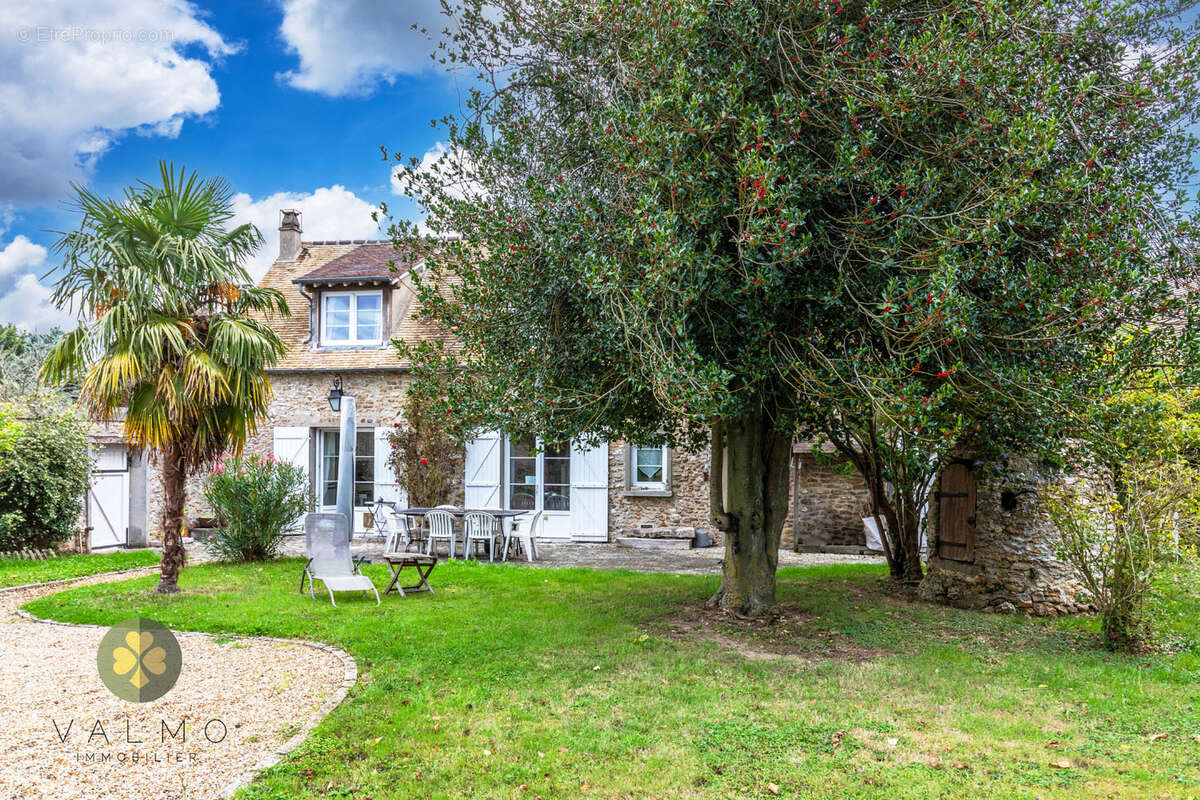 Maison à BAZAINVILLE