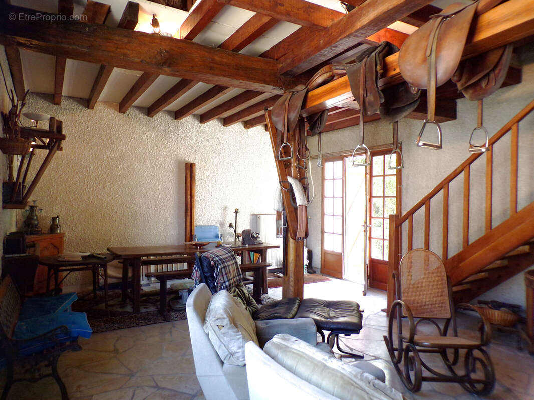 Maison à VILLEMANOCHE