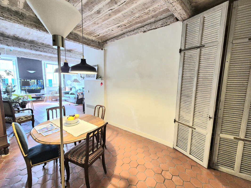 Appartement à HYERES