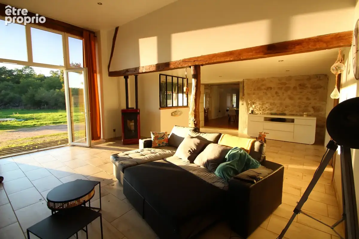 Photo Maison à Montaigu-Le-Blin au prix de 241 500€