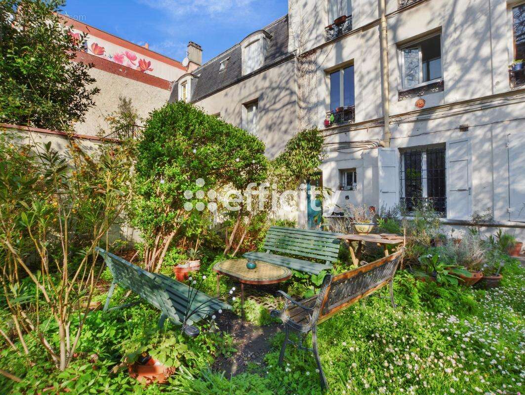 Appartement à PARIS-18E